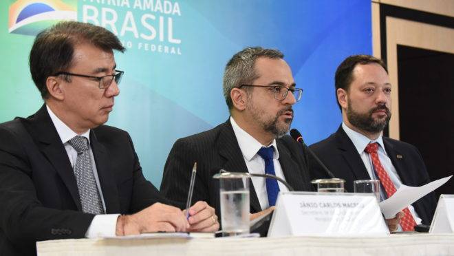 Ministro da Educação Abraham Weintraub durante entrevista coletiva sobre PISA 2018