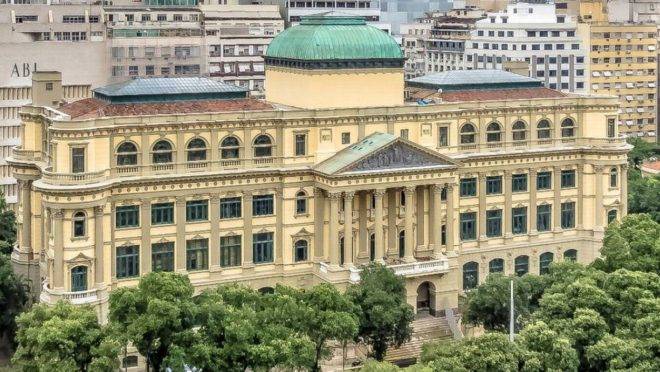 Fachada da Biblioteca Nacional
