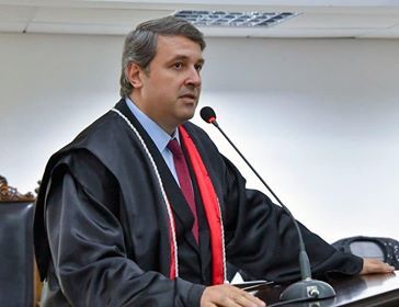 Juiz Geraldo Dutra foi reconduzido à presidência da Amapar.