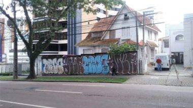 Casa no Batel, em Curitiba, foi leiloada.