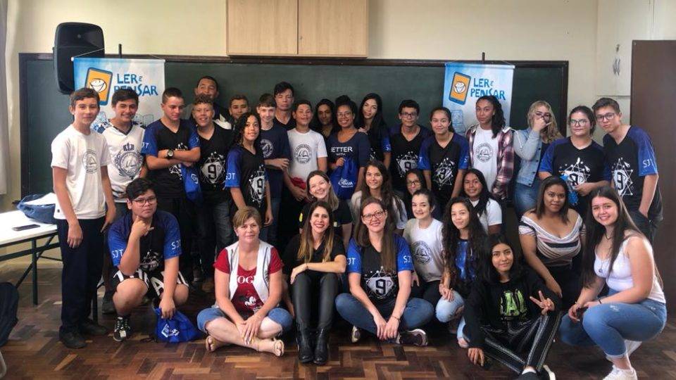 Escola de Palmeira promove voluntariado pela proteção à infância Escola de Palmeira promove voluntariado pela proteção à infância