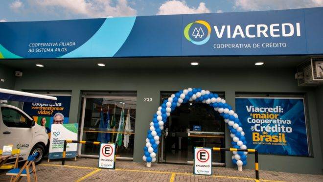Unidade da cooperativa de crédito Viacredi em São José dos Pinhais, na região metropolitana de Curitiba