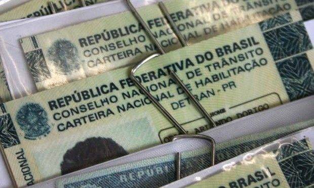 Detran recebeu reclamações por atraso na entrega de documentos