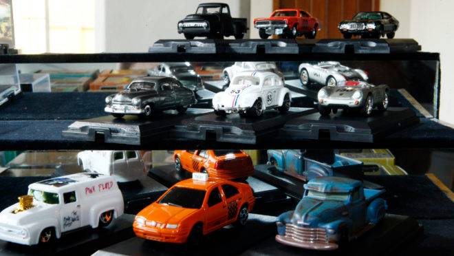 Evento exibe miniaturas que começam em R$ 5 e passa dos R$ 1 mil com as raridades. | Henry Milleo/ Gazeta do Povo