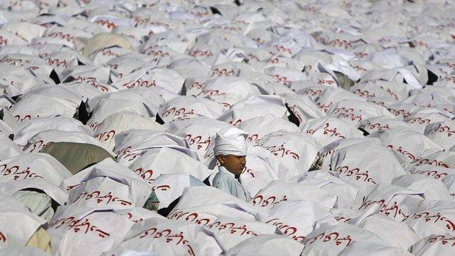 Muçulmanos no Paquistão: pena de morte para quem difamar o Islã | Athar Hussain/Reuters