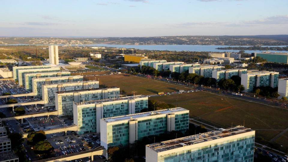 Agências internacionais estão otimistas com economia brasileira em 2020 Reformas devem levar ao aumento da nota de crédito do Brasil.