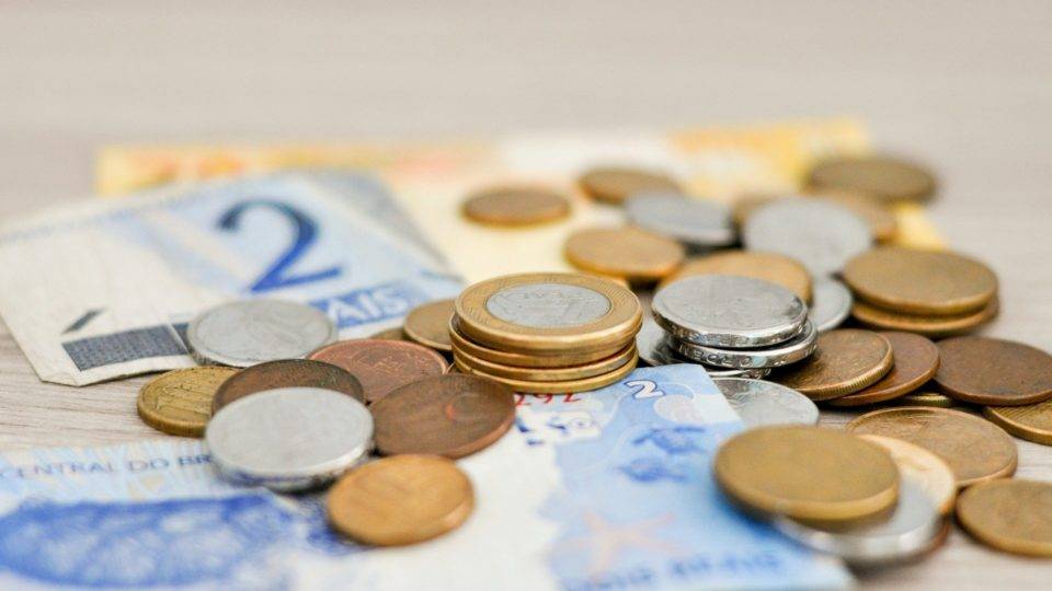 Metade dos brasileiros acredita que situação financeira não mudou em 2019 Metade dos brasileiros acredita que situação financeira não mudou em 2019