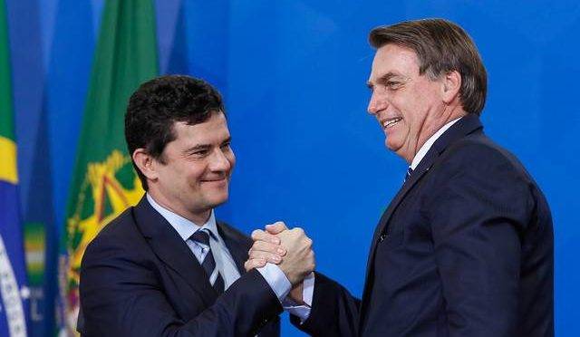 O ministro da Justiça, Sergio Moro, e o presidente da República, Jair Bolsonaro.