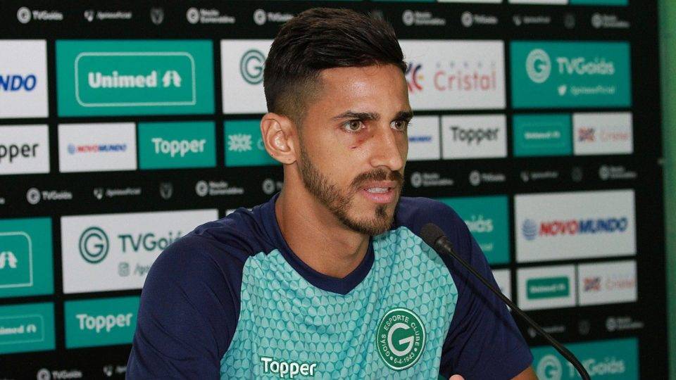 Volante Geovane, ex-Goiás, pode fechar com o Coritiba Geovane rescindiu contrato com o Goiás.