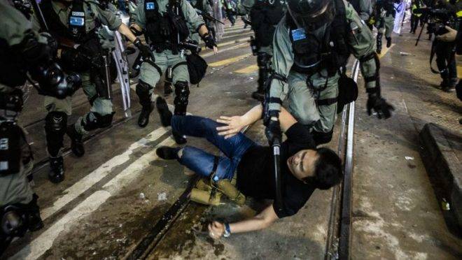 Virada de ano com protestos e prisões em Hong Kong