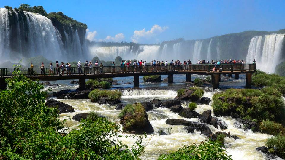 Quais são os parques nacionais que vão ser privatizados pelo governo Bolsonaro Governo autorizou a concessão de três parques nacionais.