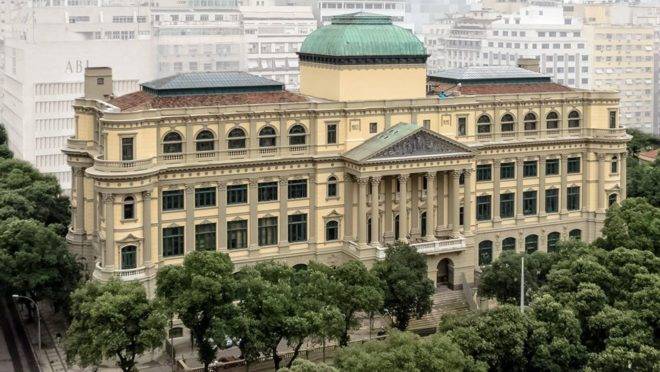 Fachada da Biblioteca Nacional, no Rio de Janeiro