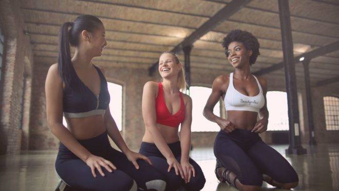 Ter a companhia de familiar ou amigo estimula a permanência nos exercícios