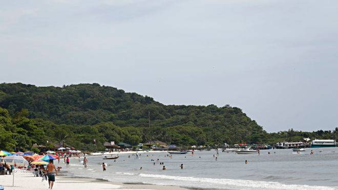 Ilha do Mel deve receber obra para abrigar turistas de navios de cruzeiro.