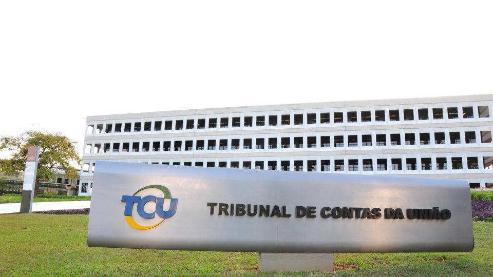 Tribunais de Contas e Tribunais Arbitrais: pode haver conflitos de competência? Tribunais de Contas e Tribunais Arbitrais: pode haver conflitos de competência?