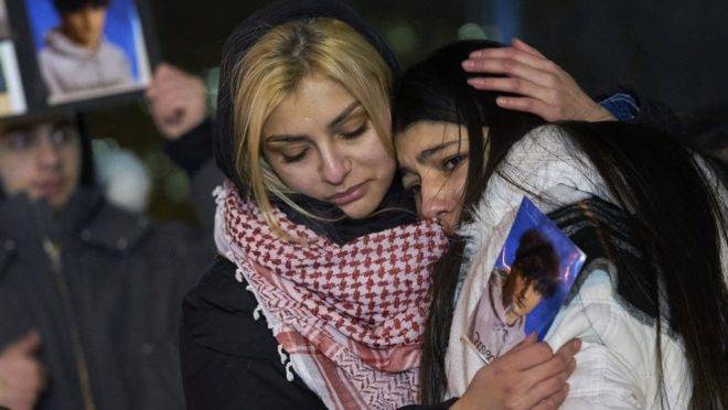 Vigília pelas vítimas do voo 752 da Ukrainian Airlines, na Mel Lastman Square, em Toronto, Ontário, em 9 de janeiro de 2020: 63 canadenses morreram no voo