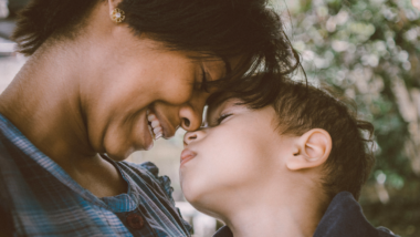 Como ensinar aos filhos que toda pessoa é única e digna de respeito Unsplash