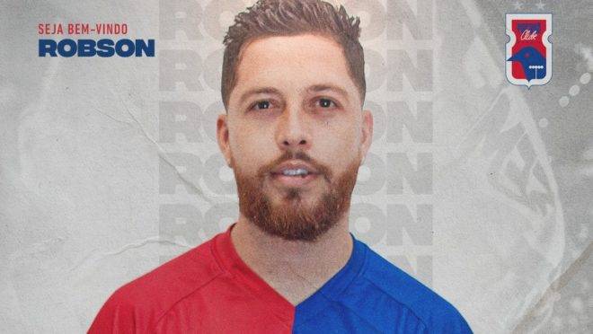 Meia-atacante Robson