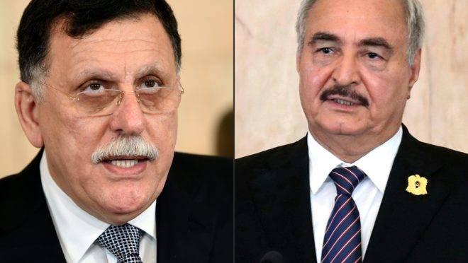 Rivais líbios Fayez al-Sarraj e Kalifa Haftar