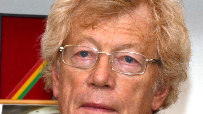 A viagem à Europa Oriental marcou profundamenta Roger Scruton. O bloco comunista era seu inferno. Mas não foi Virgínio quem o guiou lá, e sim Edmund Burke.
