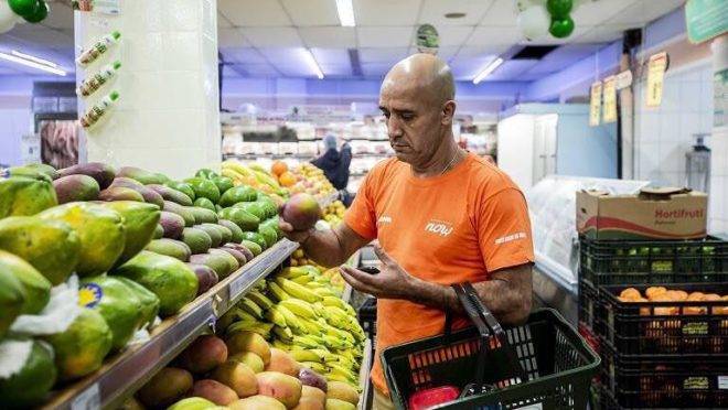 Na plataforma Supermercado Now o consumidor faz as compras online e recebe as mercadorias em até duas horas.