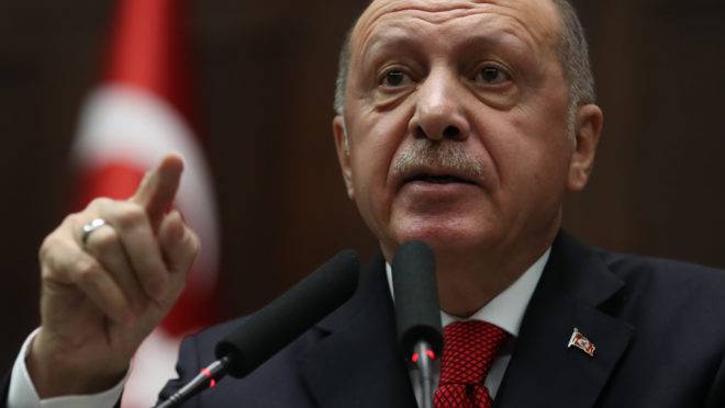 Presidente da Turquia, Recep Tayyip Erdogan: acusações e advertências contra general líbio Khalifa Hafter