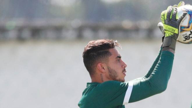 César também quer ganhar experiência em disputa com Muralha e Wilson