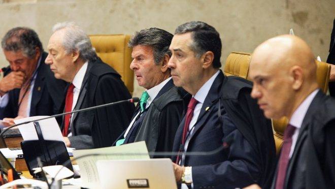 Julgamento de recurso extraordinário no STF que pode abrir brecha para o poliamor tem 5 votos favoráveis. Faltam votar os ministros Celso de Mello, Luiz Fux e Dias Toffoli.