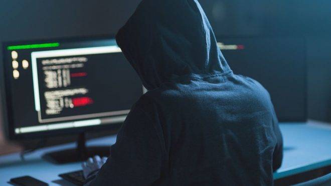 Especialista afirma que desejos sexuais e a inclusão social de pedófilos foram priorizados pelo Twitter em detrimento da segurança das crianças.
