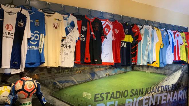 Pequeno museu no Estádio Bicentenario em San Juan, Argentina