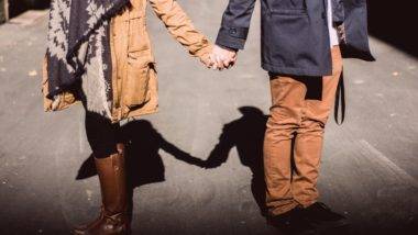 É mesmo amor? Que sinais mostram que talvez você esteja com alguém somente por carência Saiba quais sinais demonstram que você está em um relacionamento por carência e não por amor