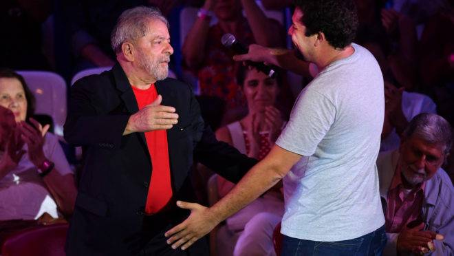 Lula instigou Boulos a invadir o tríplex. E foram denunciados por isso