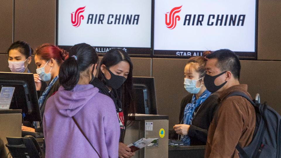 China acusa EUA de causar pânico por medidas contra o coronavírus eua china coronavírus