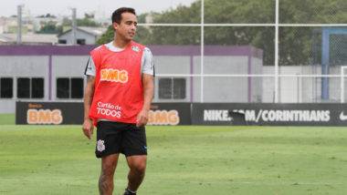 Jadson está de saída do Corinthians