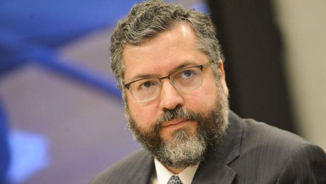 Brasil lança Aliança Internacional pela Liberdade Religiosa junto com EUA, Polônia e Hungria