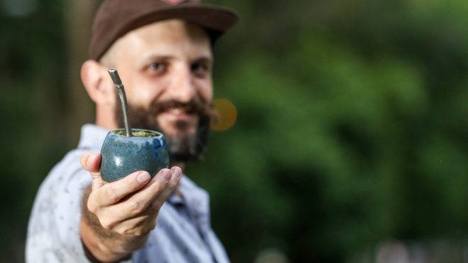 Matte n’ Roll inova ao apresentar a erva com diferentes torras para o chimarrão e também ao desenvolver novos produtos. Foto: Theo Marques