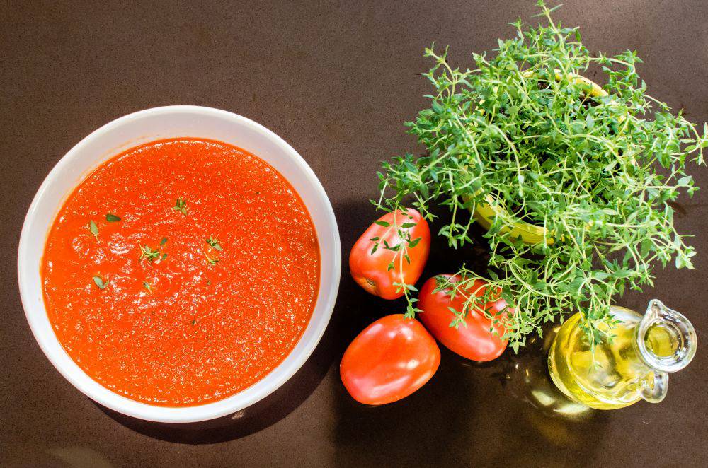 Molho de tomate costuma levar um toque de sal. Foto: Divulgação Molho de tomate costuma levar um toque de sal. Foto: Divulgação