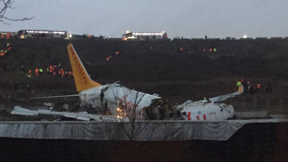 acidente avião turquia