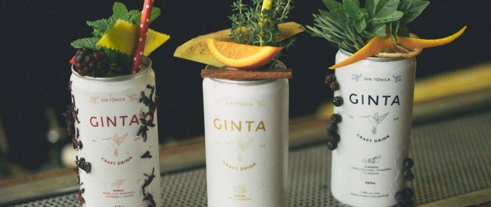 Onda dos drinks e vinhos em lata desembarca no Brasil Gim tônica em lata - foto divulgação.