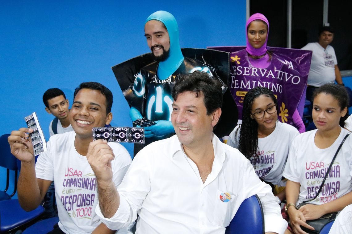 Ministério da Saúde lança campanha para incentivar jovens a usarem a camisinha