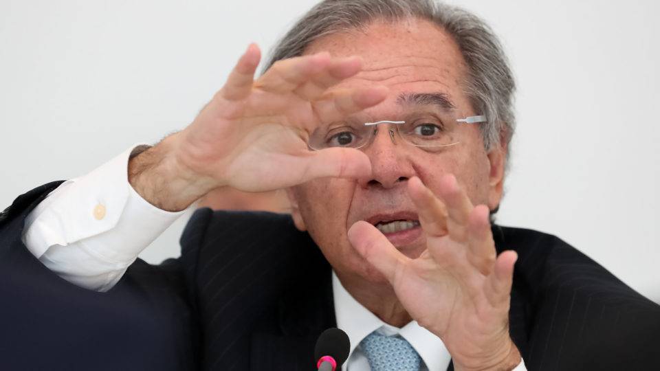 As empregadas de Paulo Guedes na era da indignação permanente A indignação é o caminho mais fácil, falsamente virtuoso e ineficiente para enfrentar o que consideramos injusto, como a fala do ministro Paulo Guedes.