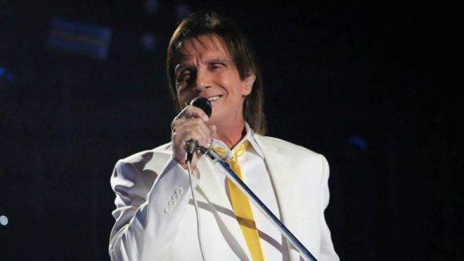 Roberto Carlos voltou a comentar sobre governo Bolsonaro