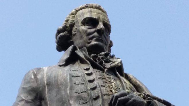 Gostemos ou não, Adam Smith colocou os alicerces filosóficos mais básicos do que hoje denominamos de “conservadorismo político”.