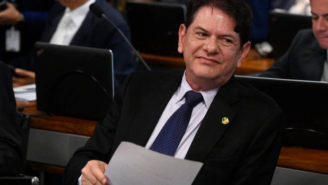 O senador licenciado Cid Gomes envolveu-se numa confusão na quarta-feira (19) em que ele levou dois tiros.