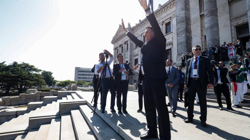 Como foi a viagem de Bolsonaro ao Uruguai para participar da posse de Lacalle Pou