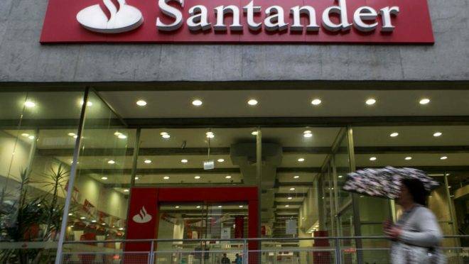 Santander Brasil registra alta de 82,7% no lucro no 3º trimestre