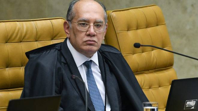 Ministro Gilmar Mendes durante sessão plenária do STF Ministro Gilmar Mendes durante sessão plenária do STF