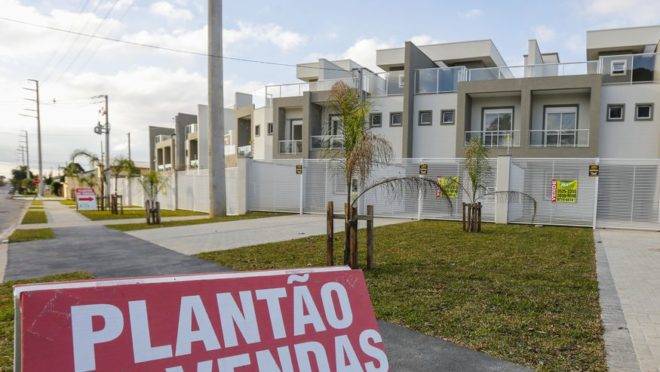 Venda de imóveis aumenta e preços sobem