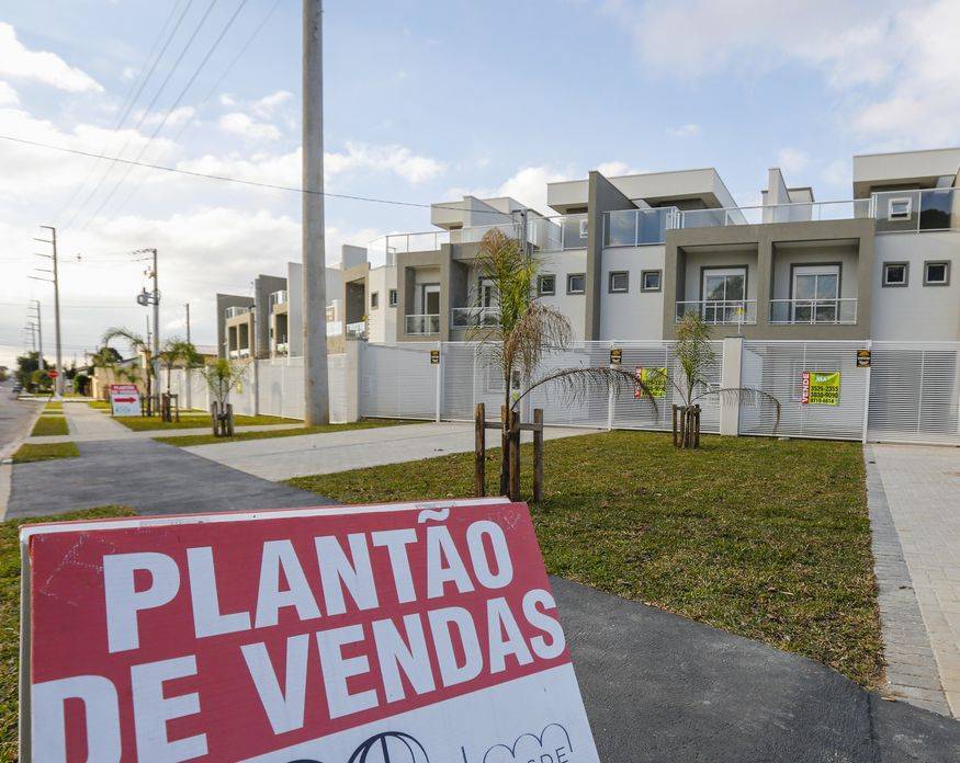 Venda de imóveis aumenta e preços sobem