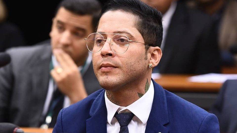 Início de Igor Kannário na política foi em 2016, quando foi eleito vereador em Salvador, com 11.432 votos, pelo pequeno PHS.